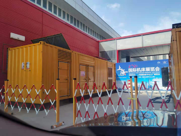红山街道发电车出租-发电机无电压或电压太低怎么办？