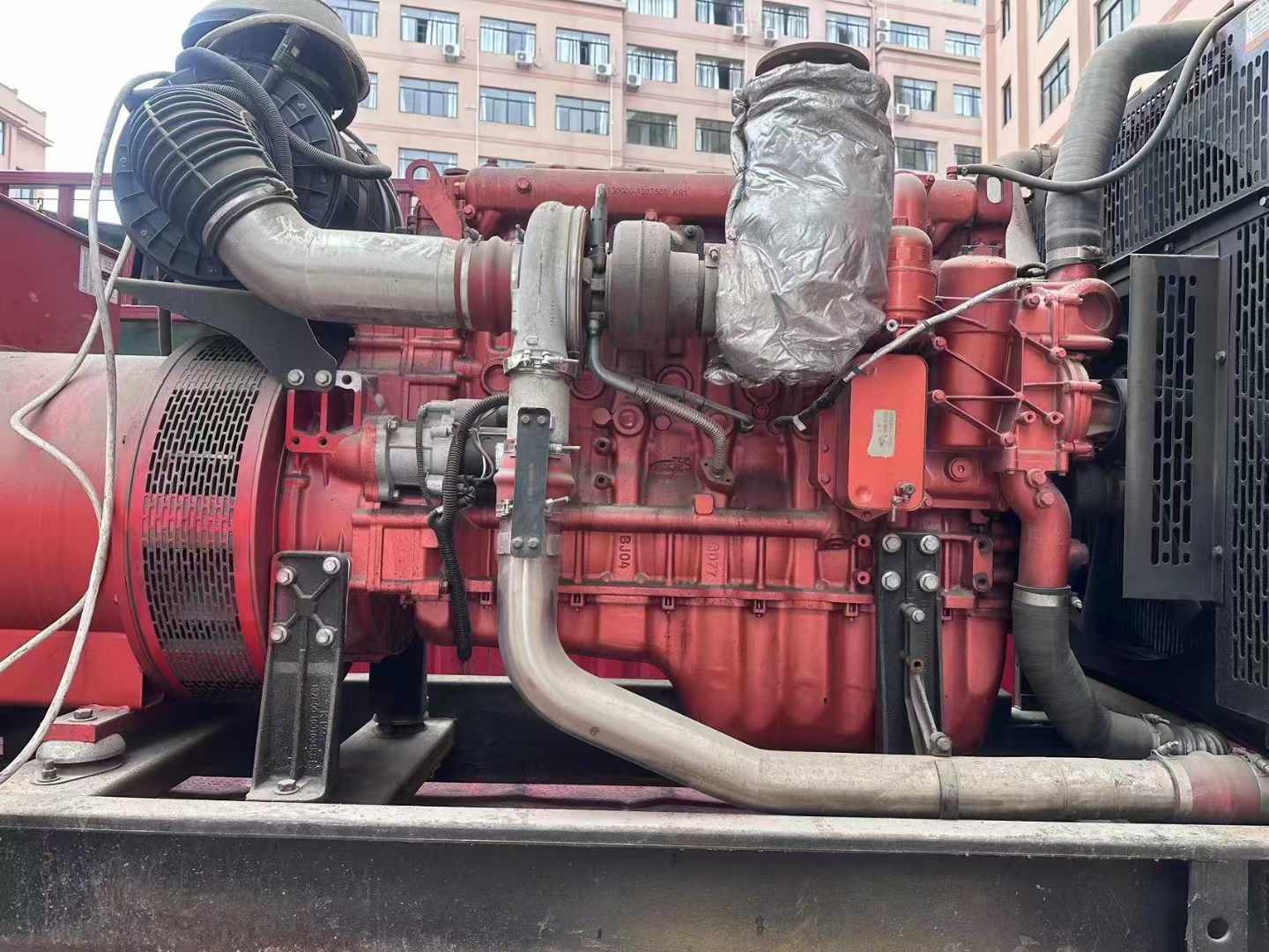 红山街道如何选择适合 600kW 柴油发电机组的过载保护器？