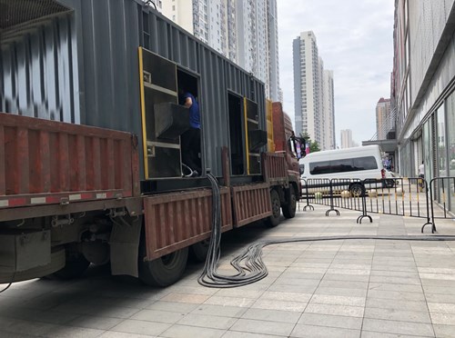 红山街道柴油发电机空气滤清器在不同季节的更换周期是否有差异？