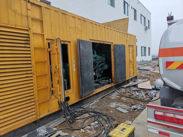 红山街道如何判断调压板增益参数的设置是否合理？